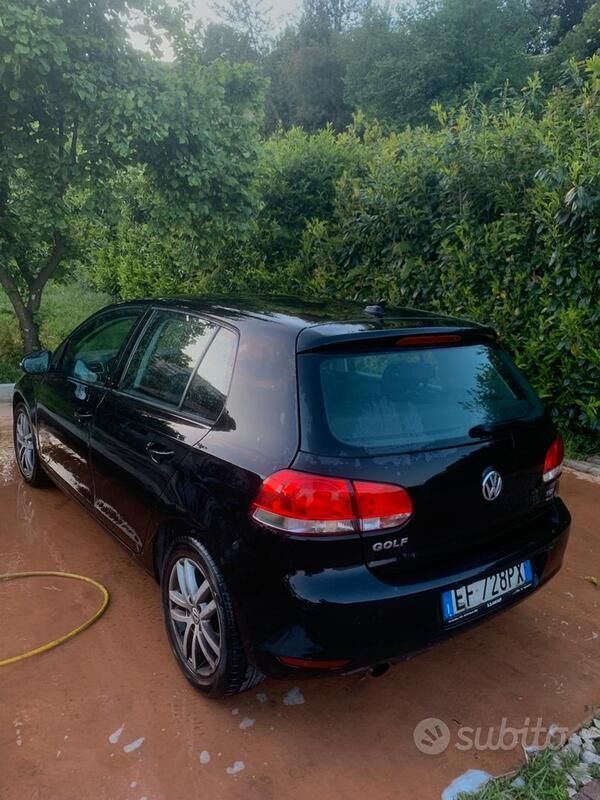 Usata VW Golf VI Trendline 105 CV (77 kW) 2010 Nero Utilitaria