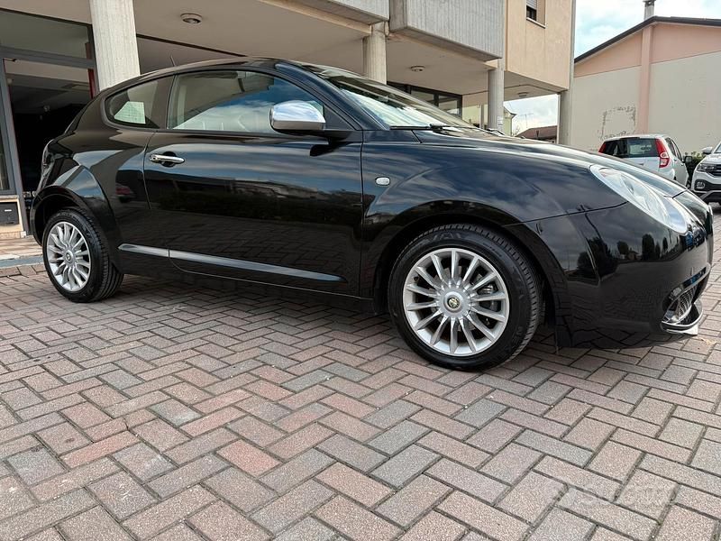 Usata 2013 Alfa Romeo MiTo Due volumi | 4950 € (Buon prezzo) - Immagine 1/4