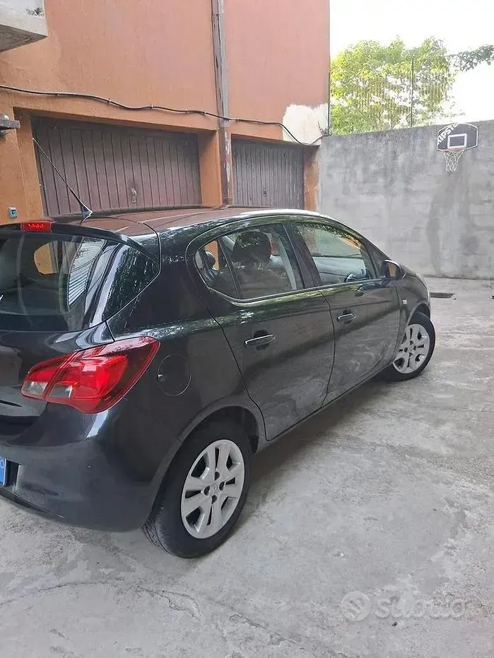 Usata Opel Corsa 90 CV (66 kW) 2015 Utilitaria