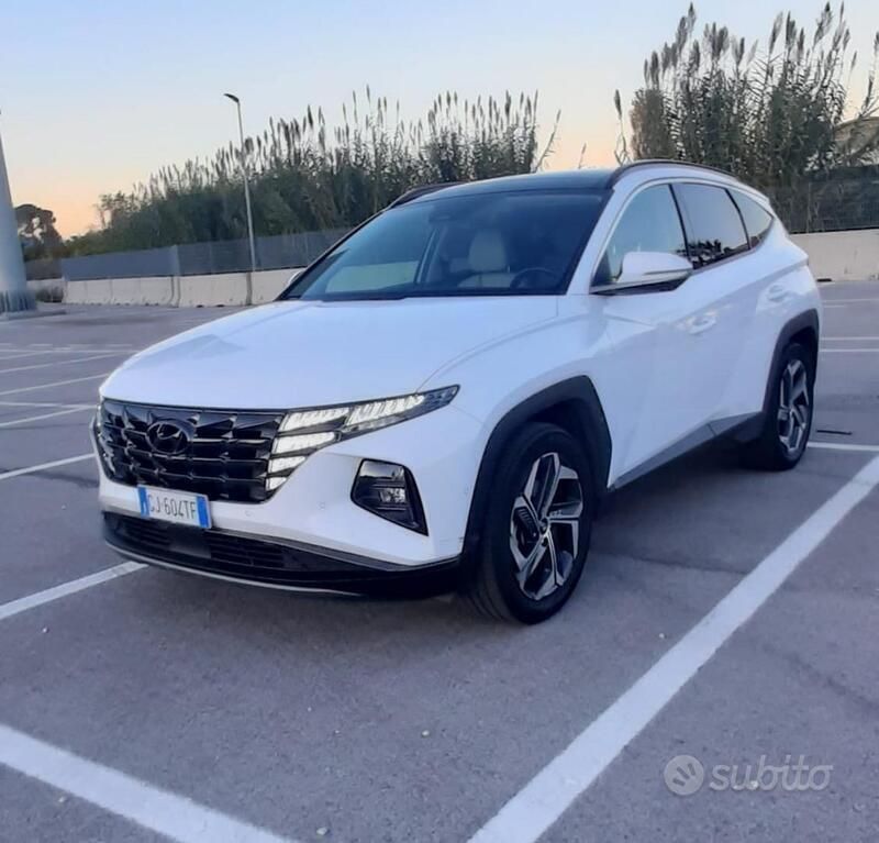 Usata Hyundai Tucson 230 CV (169 kW) 2022 Bianco SUV