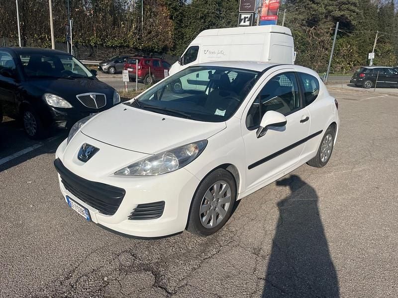 Usata Peugeot 207 67 CV (49 kW) 2011 Bianco