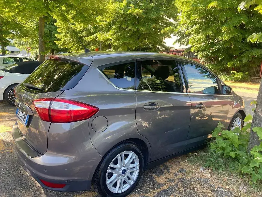 Usata Ford C-MAX Titanium 116 CV (85 kW) 2014 Grigio Monovolume