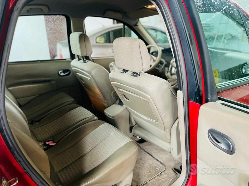 Usata Renault Scénic II 105 CV (77 kW) 2004 Rosso Monovolume