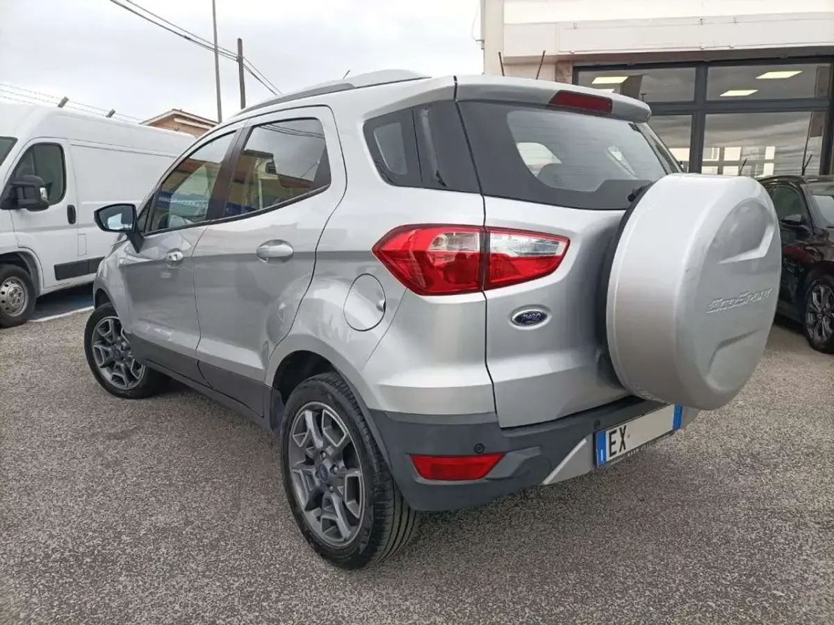 Second-hand Ford Ecosport Titanium 90 CP (66 kW) 2015 Gri SUV
