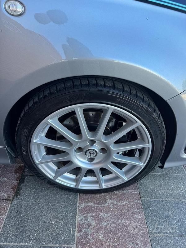 Usata Abarth 695 180 CV (132 kW) 2018 Grigio Utilitaria