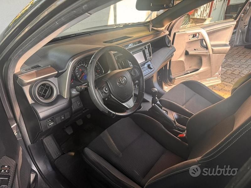 Usata Toyota RAV4 124 CV (91 kW) 2013 Grigio SUV