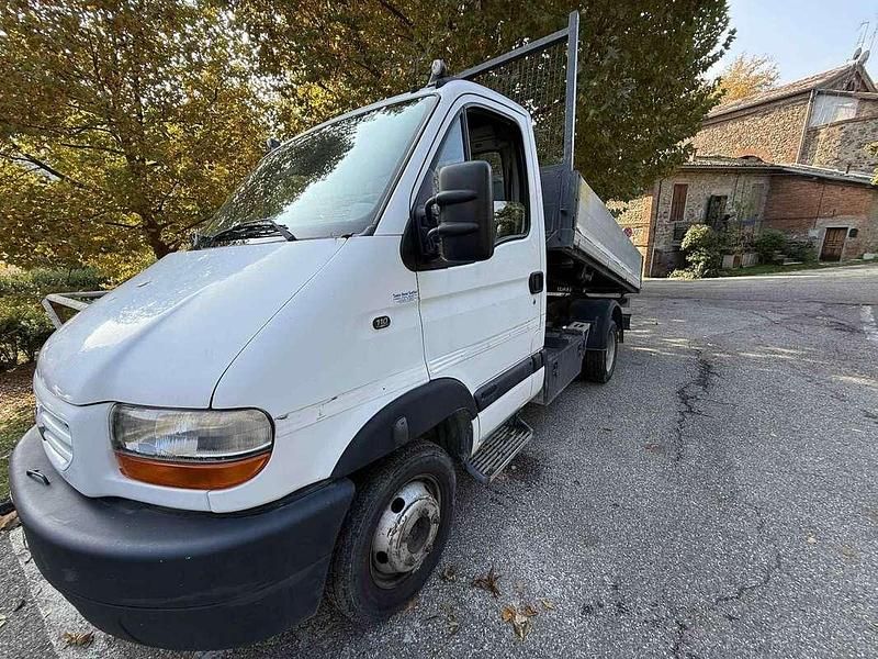 Begagnad Renault Master 150 HK (110 kW) 2003 Vit Halvkombi