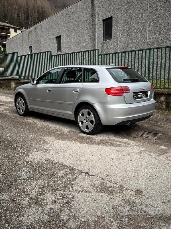 Usata Audi A3 Ambition 90 CV (66 kW) 2010 Grigio Utilitaria