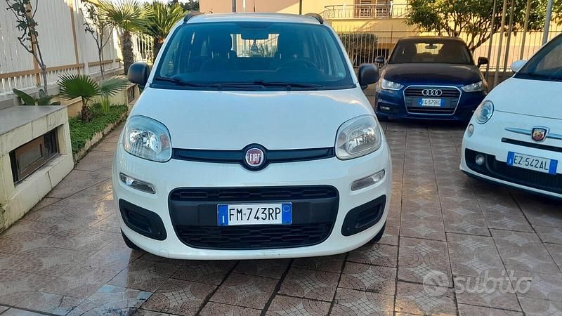 Usata Fiat Panda Pop 69 CV (50 kW) 2017 Bianco Berlina