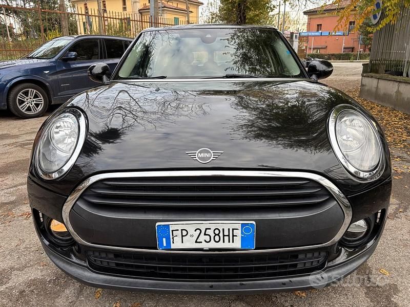 Usata Mini One Clubman 115 CV (84 kW) 2018 Nero Station wagon