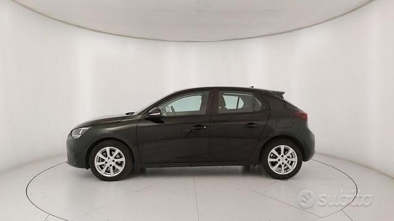 Usata Opel Corsa Elegance 101 CV (74 kW) 2022 Nero Utilitaria