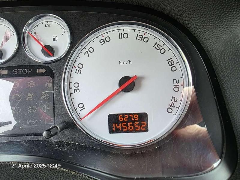 Usata Peugeot 307 CC 109 CV (80 kW) 2005 Cabrio