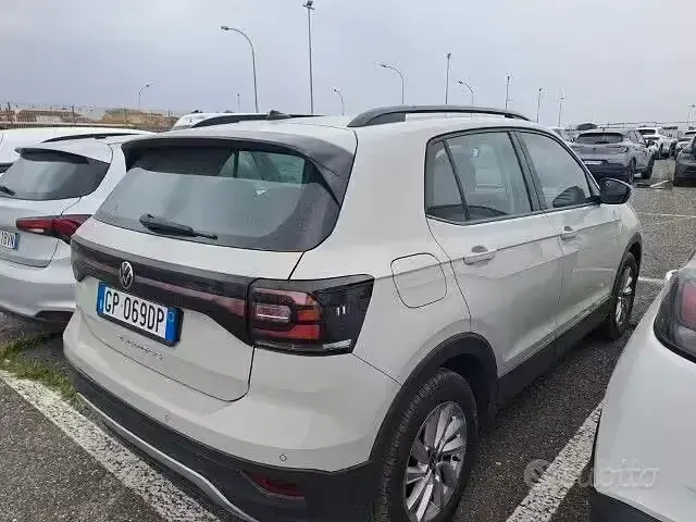 Usata VW T-Cross Style 110 CV (80 kW) 2023 Grigio SUV