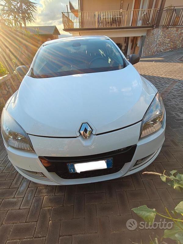 Usata Renault Mégane Coupé 110 CV (80 kW) 2011 Bianco Coupé