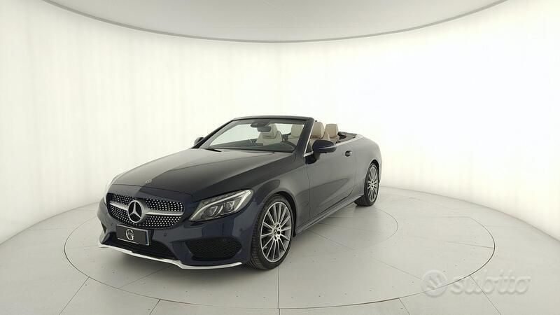 Blu Usata 2018 Mercedes 220 Premium Cabrio | 35.900 € (Buon prezzo) - Immagine 1/4