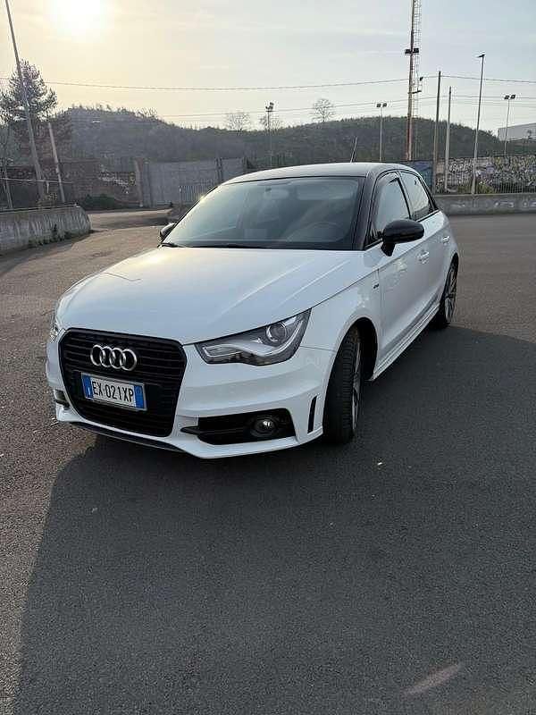 Usata Audi A1 Sportback Admired 90 CV (66 kW) 2014 Utilitaria
