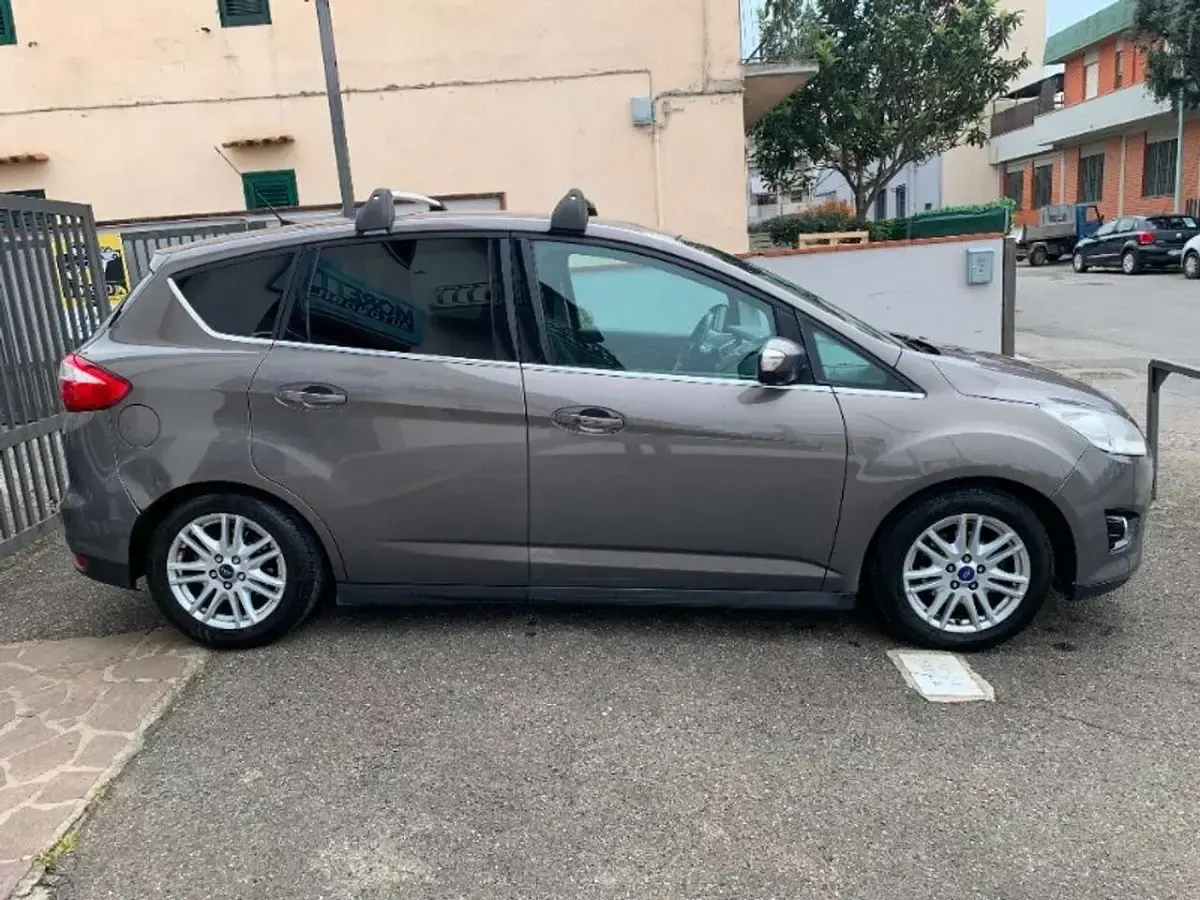 Usata Ford C-MAX Titanium 95 CV (69 kW) 2014 Grigio Monovolume