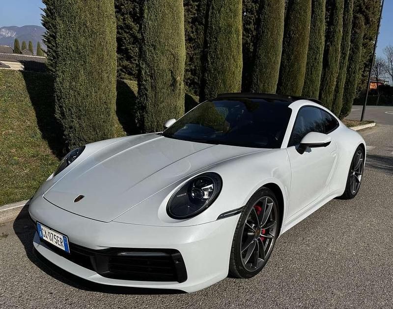 Usata Porsche 992 450 CV (330 kW) 2019 Bianco Coupé