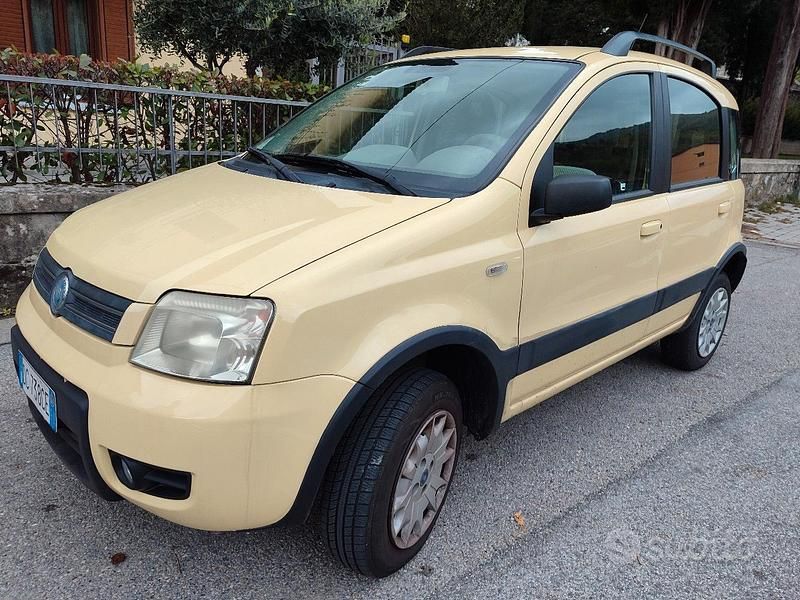 Usata Fiat Panda 4x4 60 CV (44 kW) 2006 Giallo Utilitaria