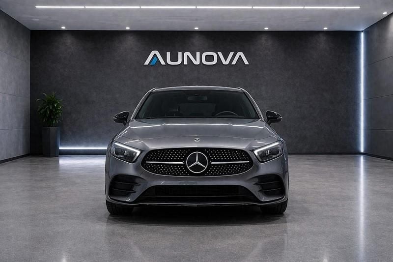 Usata Mercedes B220 Premium 224 CV (164 kW) 2019 Grigio Monovolume