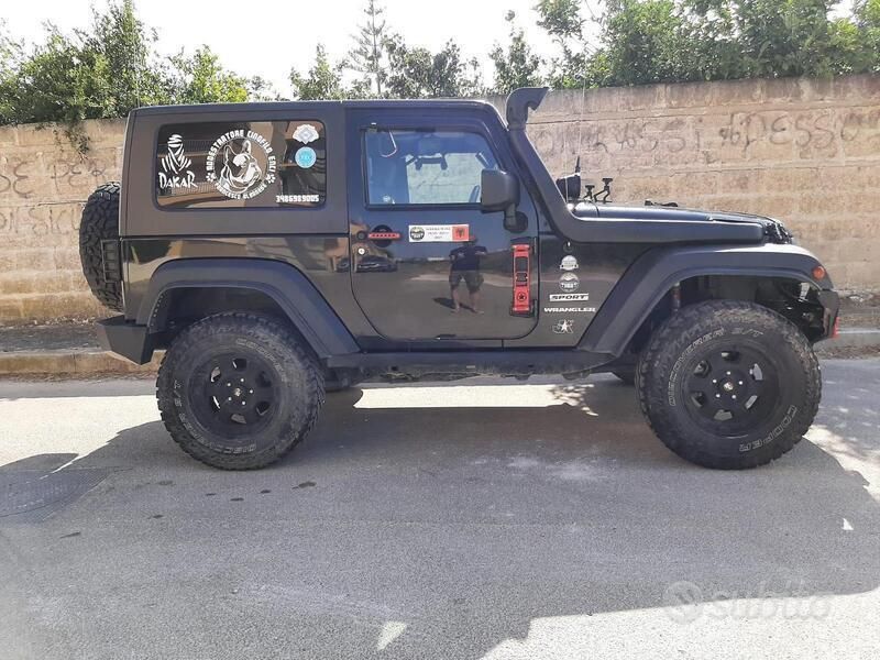 Usata 2008 Jeep Wrangler SUV | 26.000 € (Cara) - Immagine 1/4