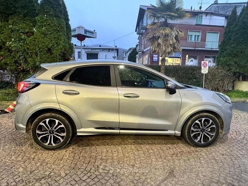 Usata Ford Puma ST-Line X 125 CV (91 kW) 2021 Gray SUV