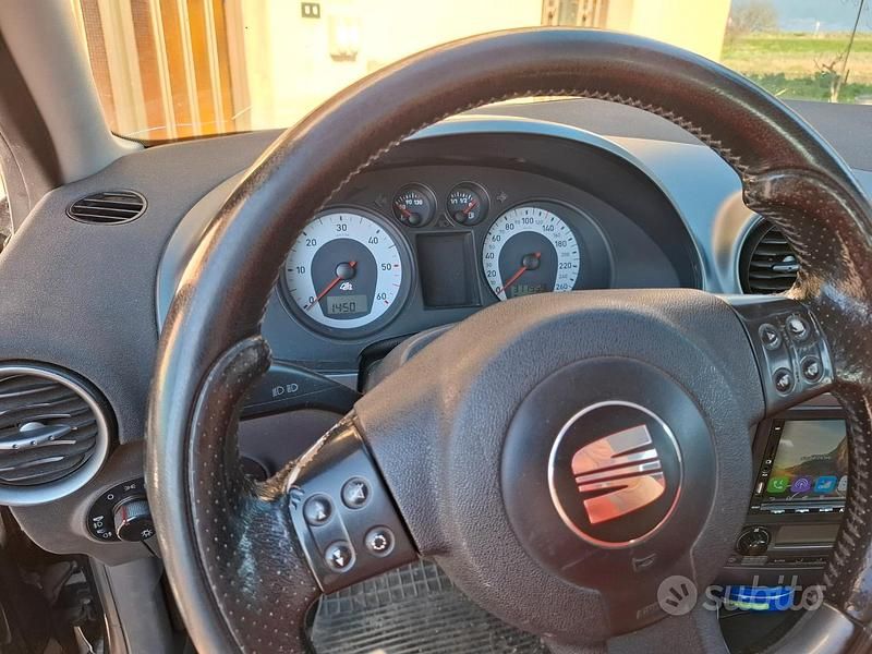 Usata Seat Ibiza 2008 Nero Monovolume