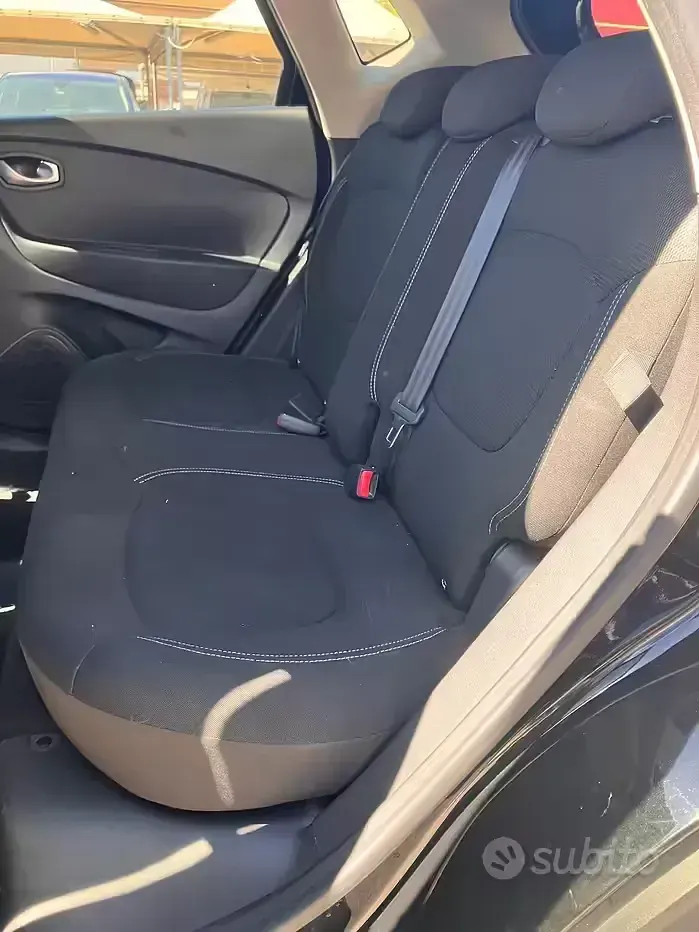 Usata Renault Captur 90 CV (66 kW) 2019 Nero SUV