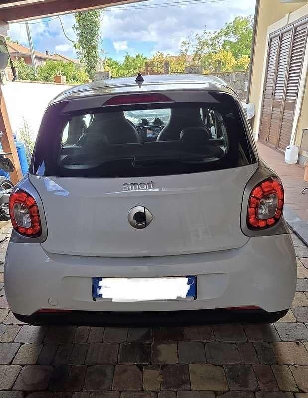 Bianco Usata 2018 Smart ForFour Prime Due volumi | 10.999 € (Buon prezzo) - Immagine 1/4