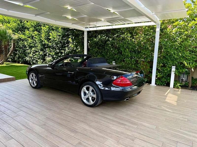 Usata Mercedes SL500 306 CV (225 kW) 2004 Nero Cabrio