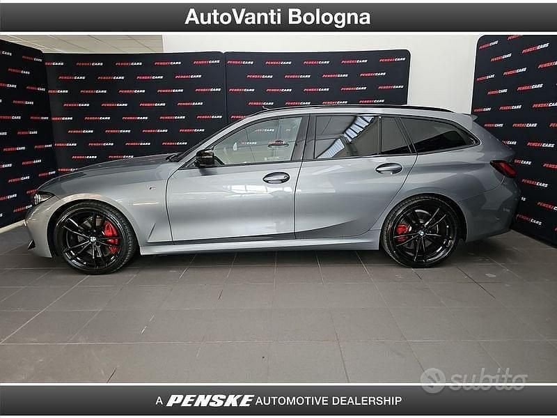 Usata BMW 320e M Sport 190 CV (139 kW) 2024 Grigio Station wagon