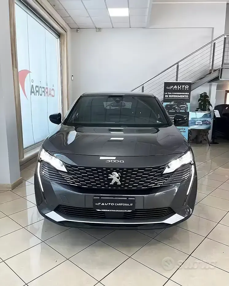 Usata Peugeot 3008 Allure 131 CV (96 kW) 2023 Grigio SUV