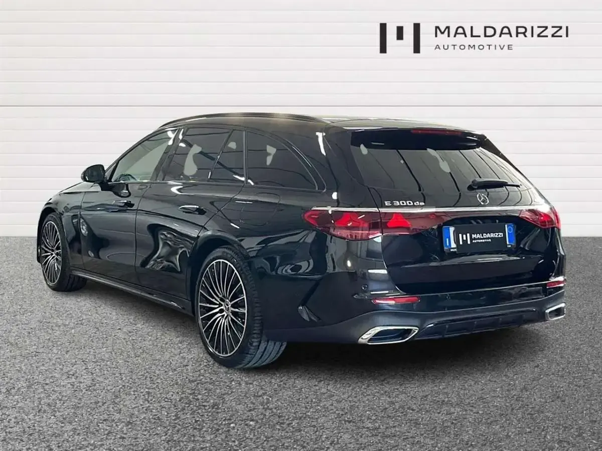 Usata Mercedes E300 AMG line 197 CV (144 kW) 2025 Nero ossidiana Station wagon