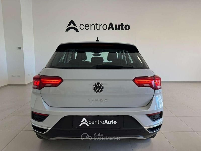 Usata VW T-Roc Style 150 CV (110 kW) 2021 Bianco pure white SUV