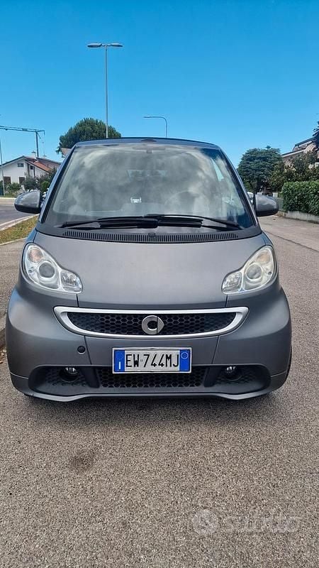 Grigio Usata 2014 Smart ForTwo Cabrio Cabrio | 7500 € (Super prezzo) - Immagine 1/4