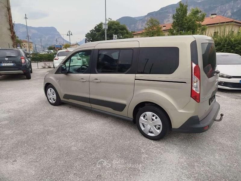 Usata Ford Tourneo Connect 116 CV (85 kW) 2015 Grigio Monovolume