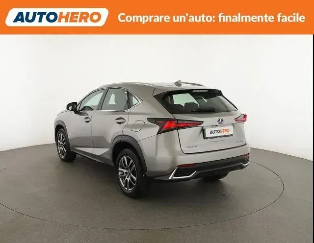 Usata Lexus NX300h Business Edition 155 CV (114 kW) 2019 Oro SUV