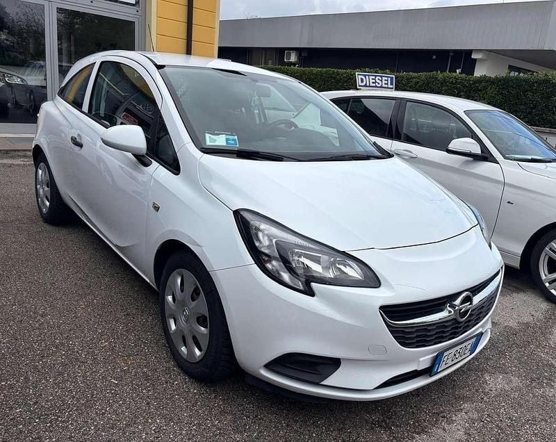 Usata Opel Corsavan 75 CV (55 kW) 2016 Bianco Utilitaria