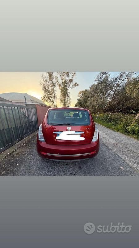 Usata Lancia Ypsilon 75 CV (55 kW) 2008 Rosso Utilitaria