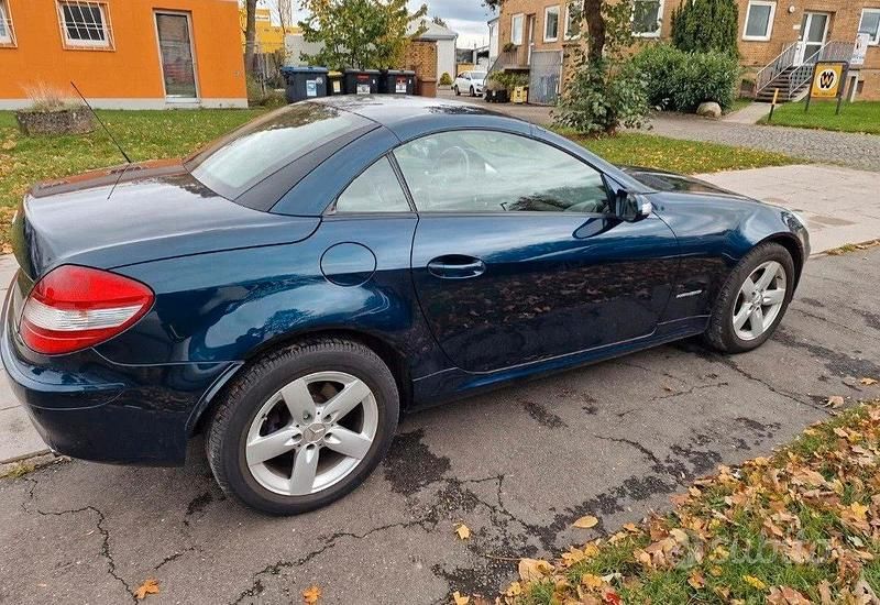 Usata Mercedes SLK200 Edition 163 CV (119 kW) 2007 Blu Cabrio