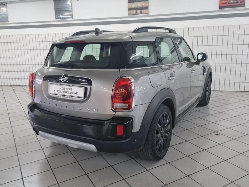 Usata Mini One Countryman 101 CV (74 kW) 2019 Argento SUV