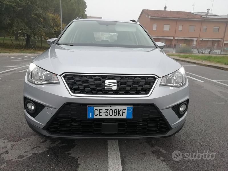 Usata Seat Arona Style 90 CV (66 kW) 2021 Grigio SUV