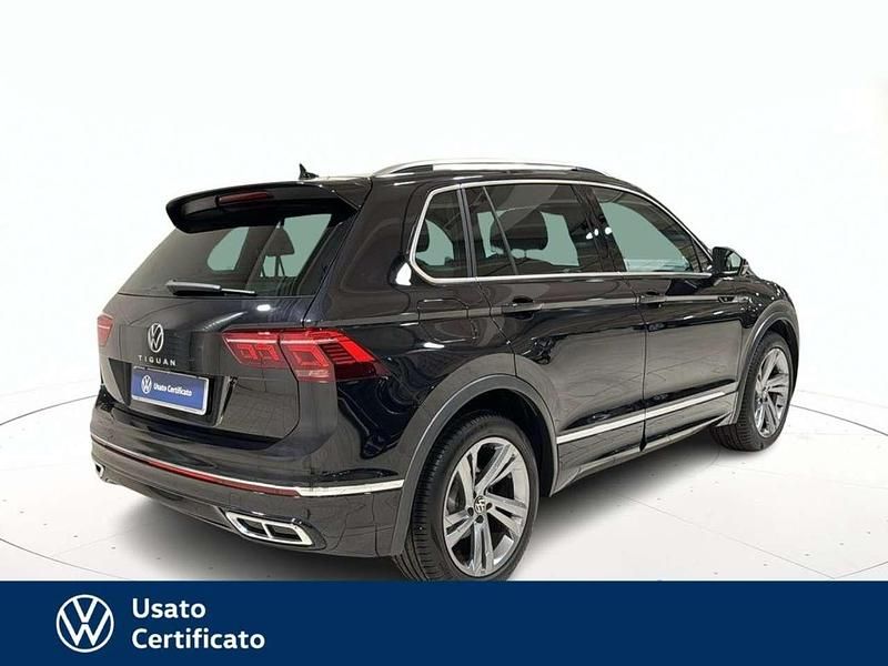 Usata VW Tiguan R-line 150 CV (110 kW) 2023 Nero pastello SUV