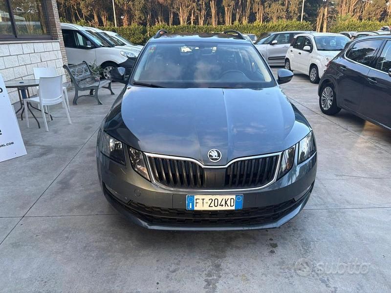 Usata Skoda Octavia 116 CV (85 kW) 2018 Grigio scuro Station wagon