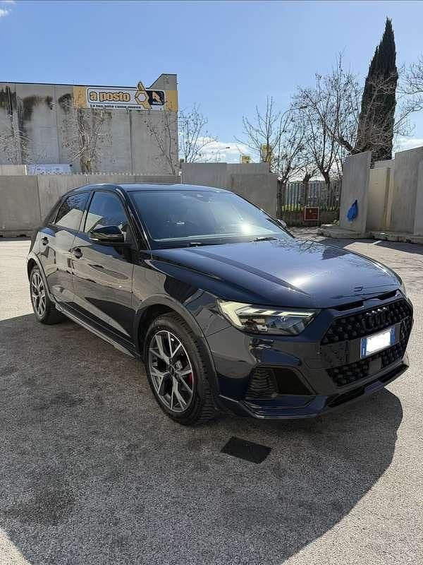 Usata Audi A1 110 CV (80 kW) 2021 SUV
