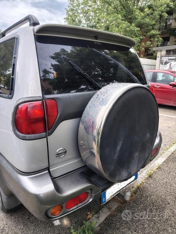 Usata Nissan Terrano 101 CV (74 kW) 2002 Grigio SUV