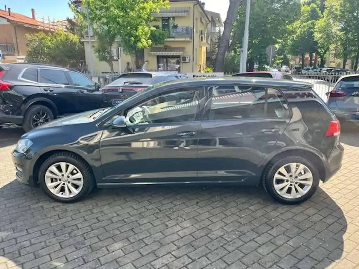 Usata VW Golf VII Comfortline 110 CV (80 kW) 2015 Grigio Berlina