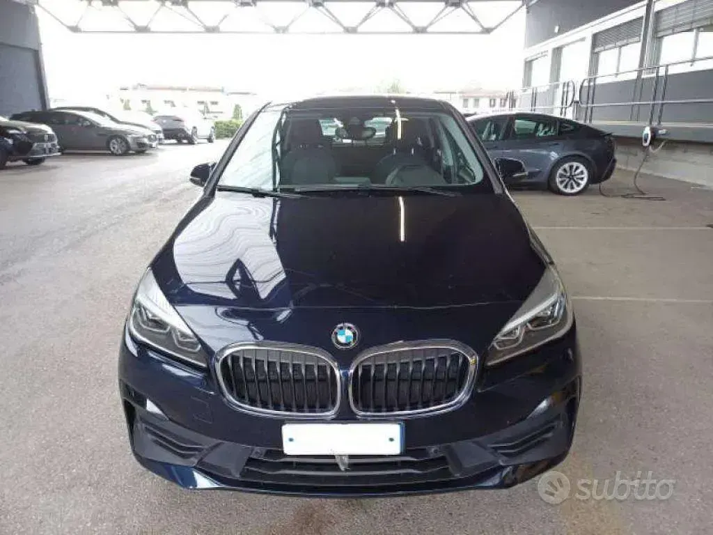 Usata BMW 216 Active Tourer 116 CV (85 kW) 2020 Blu/azzurro Monovolume