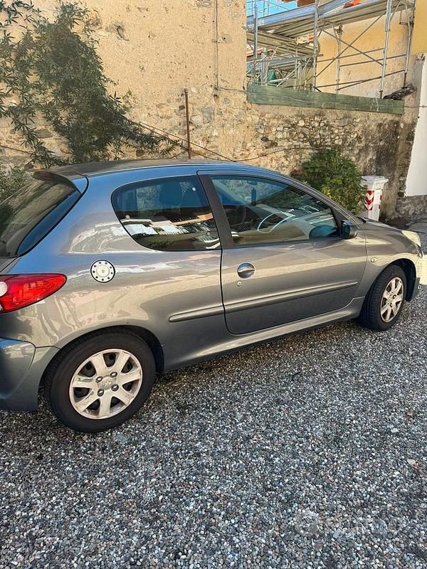 Usata Peugeot 206 2010 Grigio Berlina
