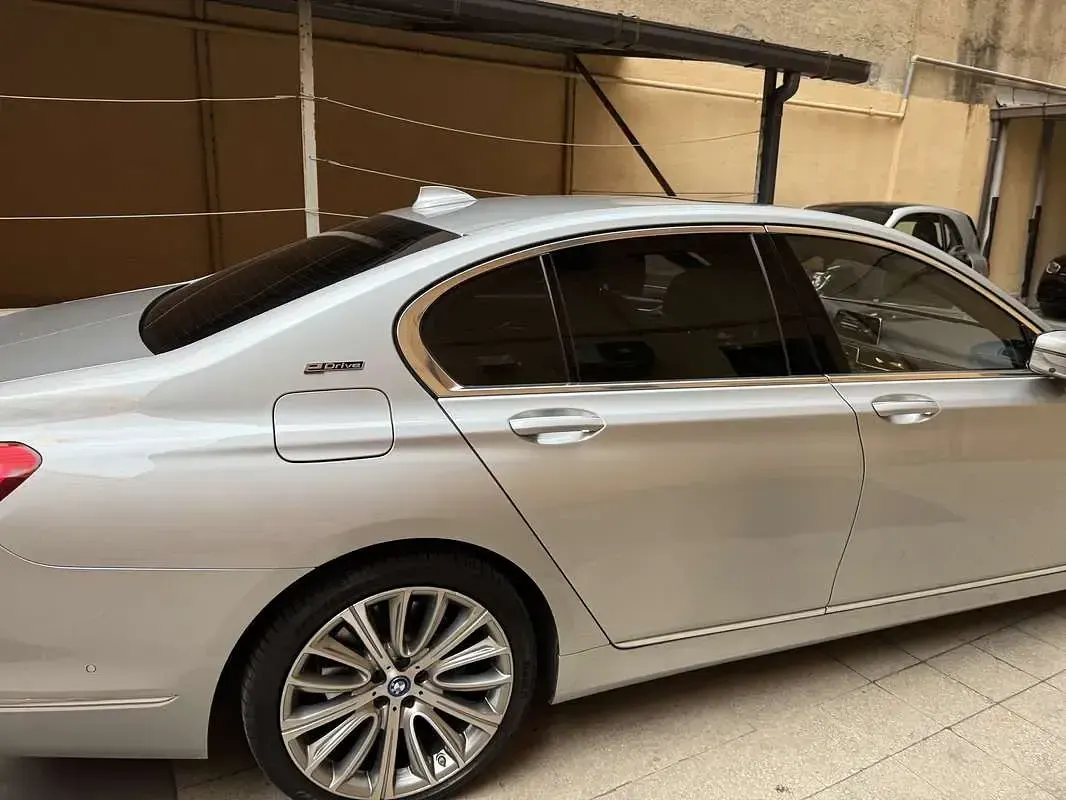 Usata BMW 740 326 CV (239 kW) 2016 Berlina
